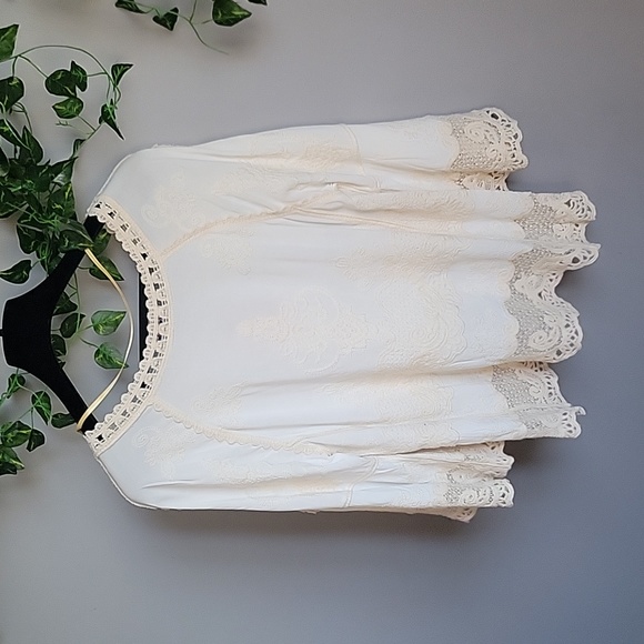 Democracy Boho peasant blouse crochet embroidery flutter sleeve cold shoulder - Picture 5 of 6